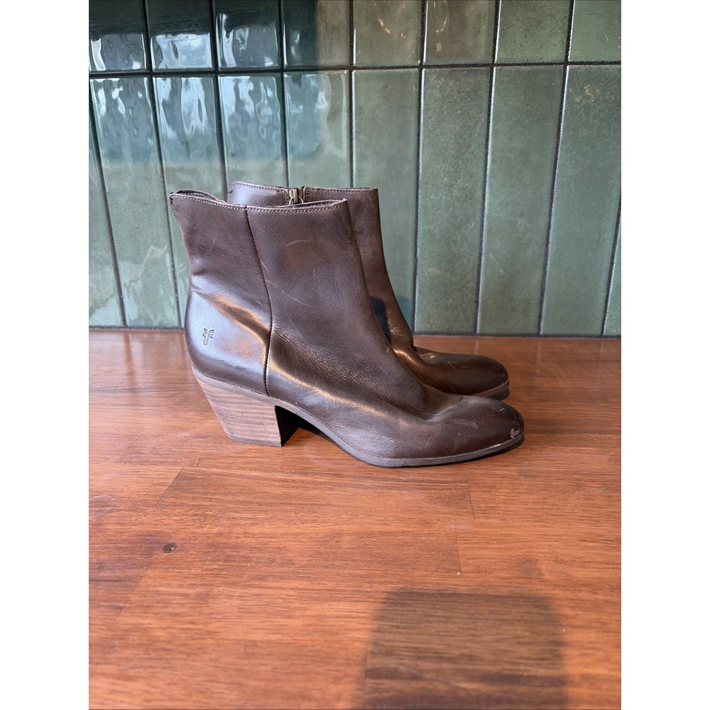 FRYE MEGAN SIDE ZIP Dark Brown LEATHER ANKLE BOOTIES‎ Size 8.5 M